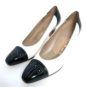 Salvatore Ferragamo Vintage White Black Leather Heels Cutouts Size 8 AA